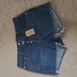 NWT - Levi's, 501 High Rise Button Fly Shorts 28